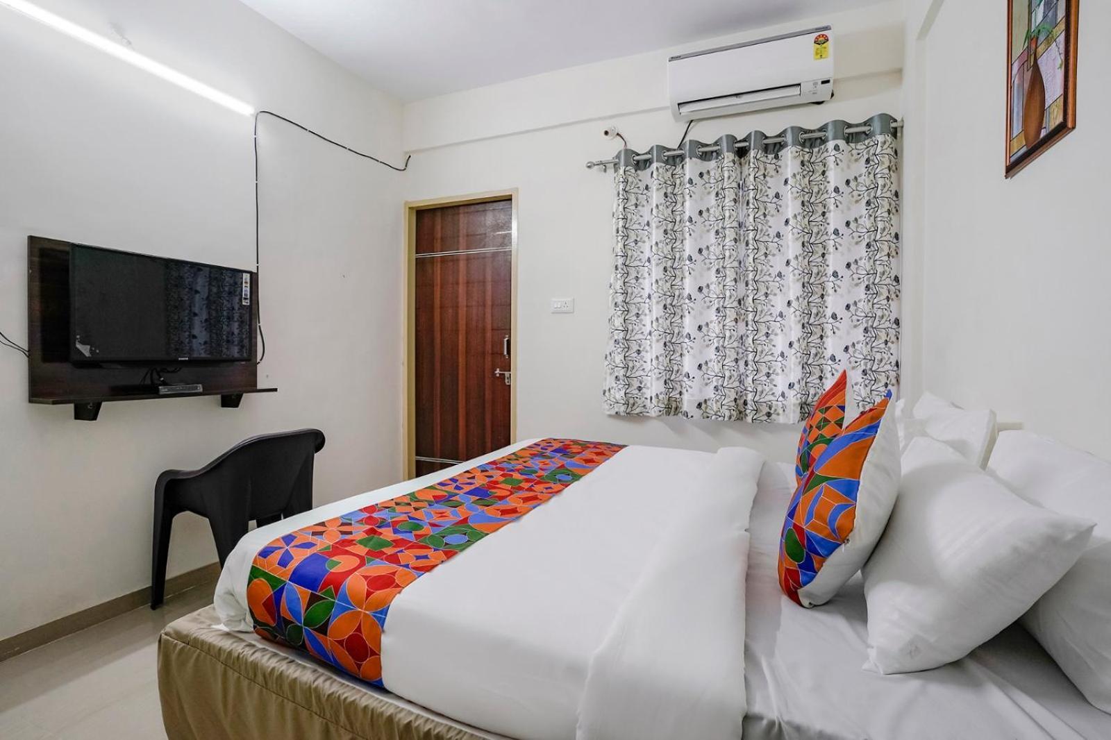 Hotel Comfort Caves Nashik Exteriör bild