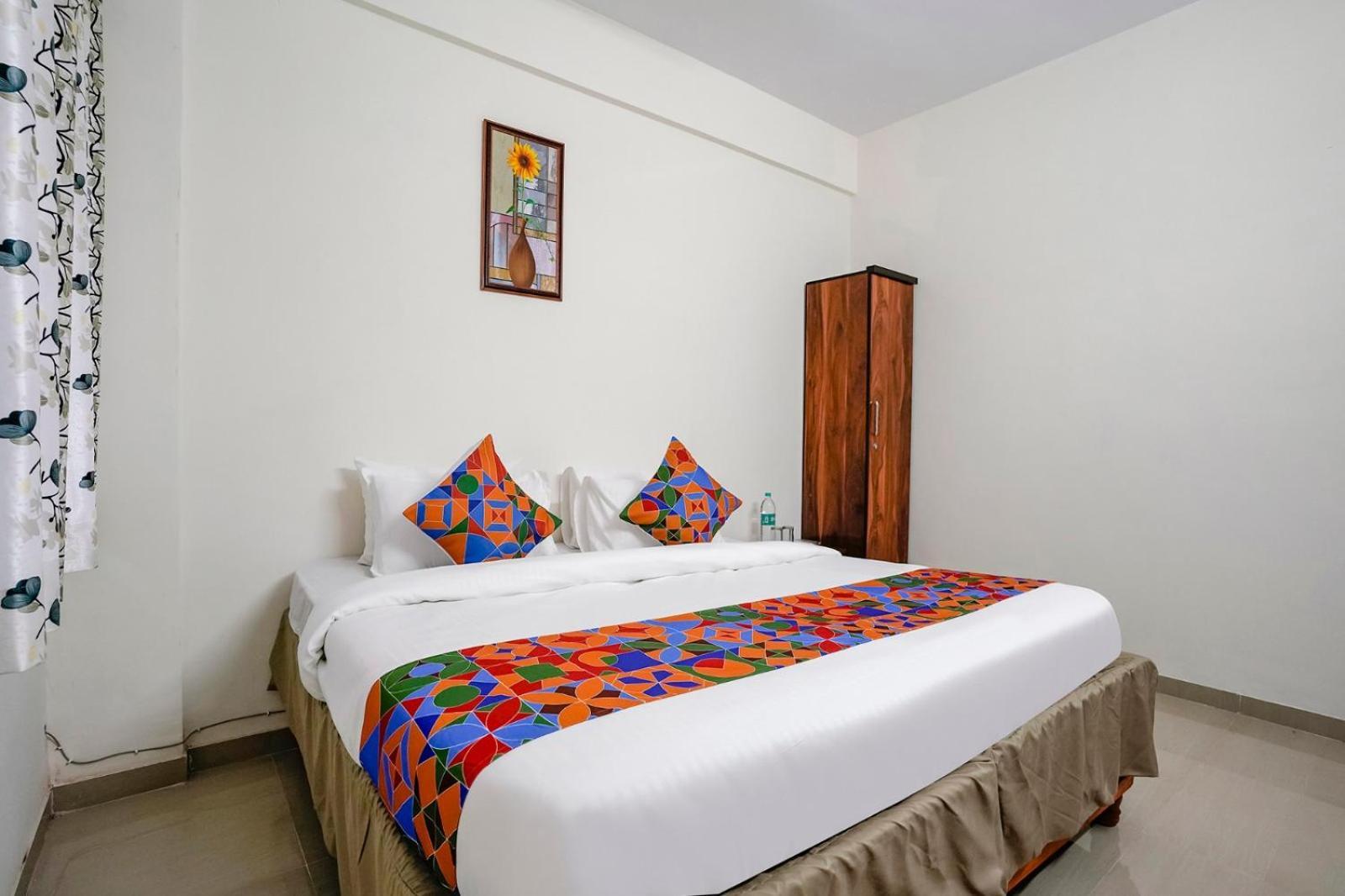 Hotel Comfort Caves Nashik Exteriör bild