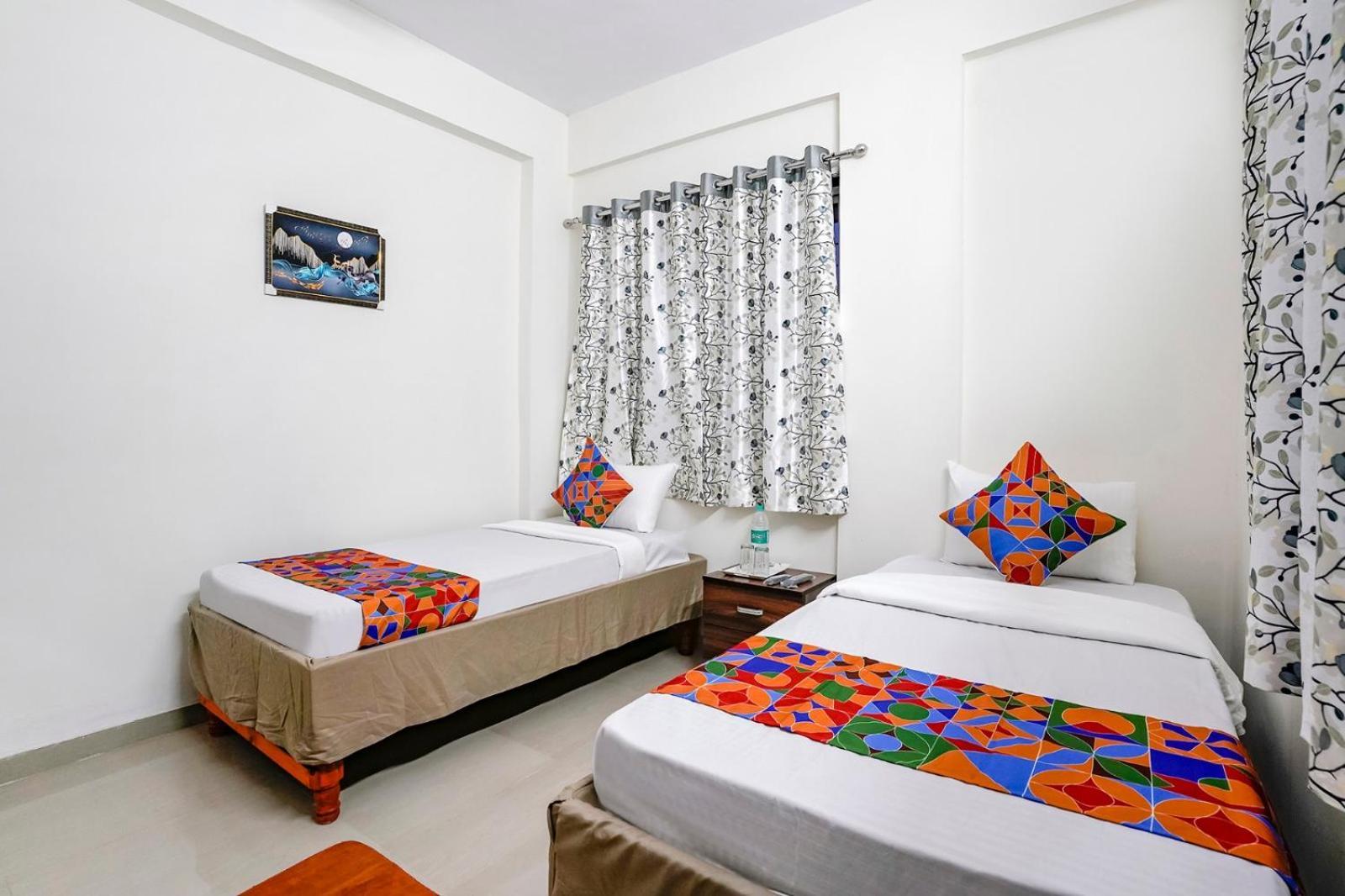 Hotel Comfort Caves Nashik Exteriör bild