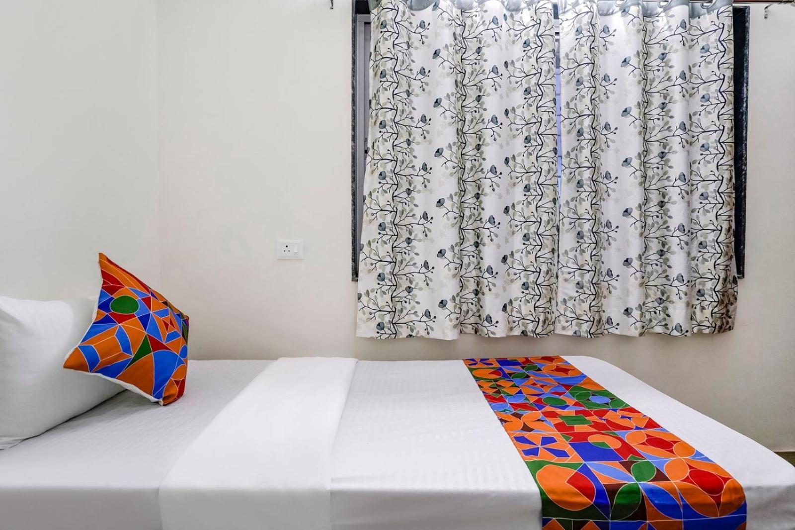 Hotel Comfort Caves Nashik Exteriör bild
